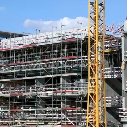 Trabalhadores da construção ameaçam greve nacional