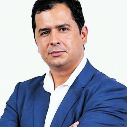 Médico sob investigação por mostrar nado-morto nas redes sociais