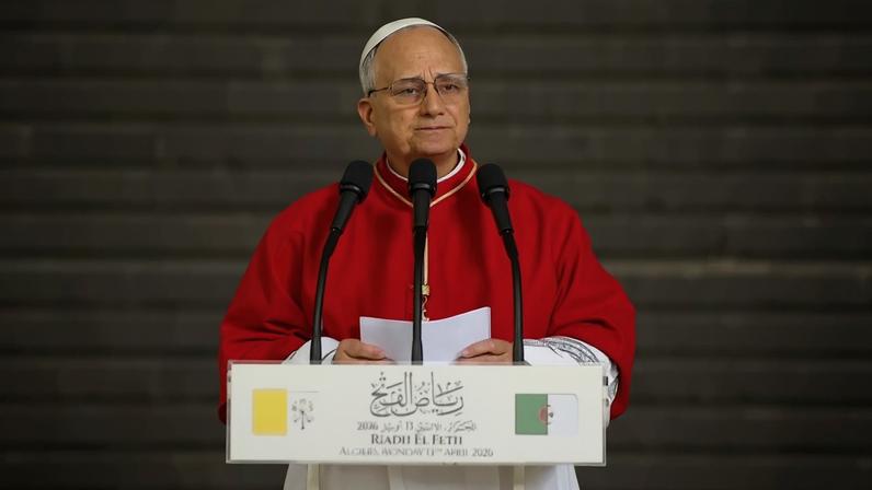 Papa Leão XIV discursa na Argélia e apela à paz mundial.