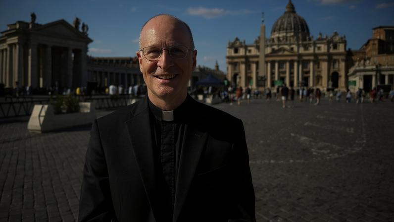 Padre jesuíta norte-americano James Martin