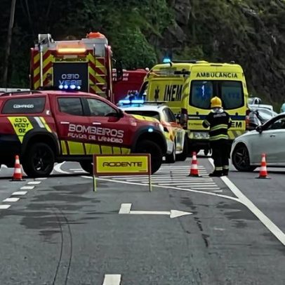 Colisão frontal em Braga deixa dois feridos