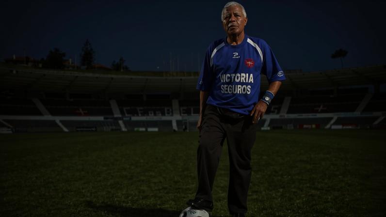 Vicente Lucas no Estádio do Restelo, palco que pisou durante muitos anos