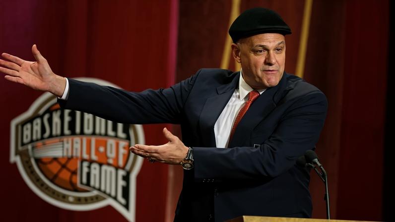 Morre Oscar Schmidt, lenda do basquetebol brasileiro