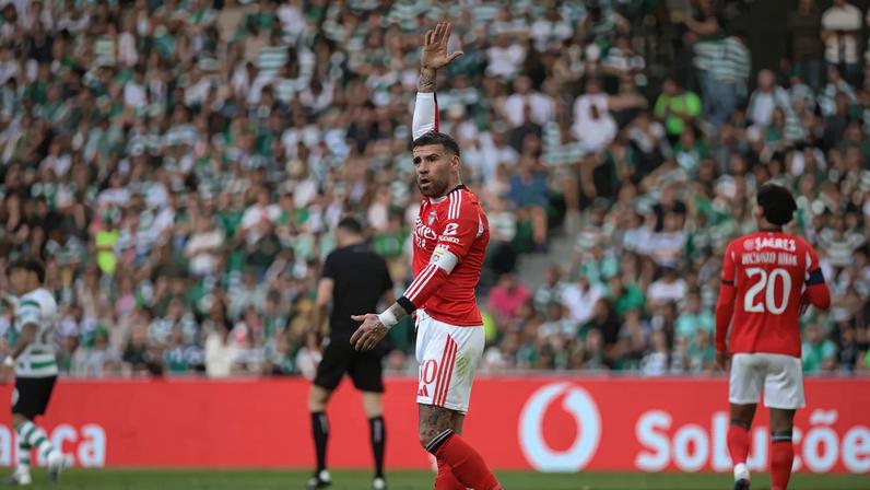 Dívida do Benfica aumenta devido a buraco desportivo de 41,8 milhões