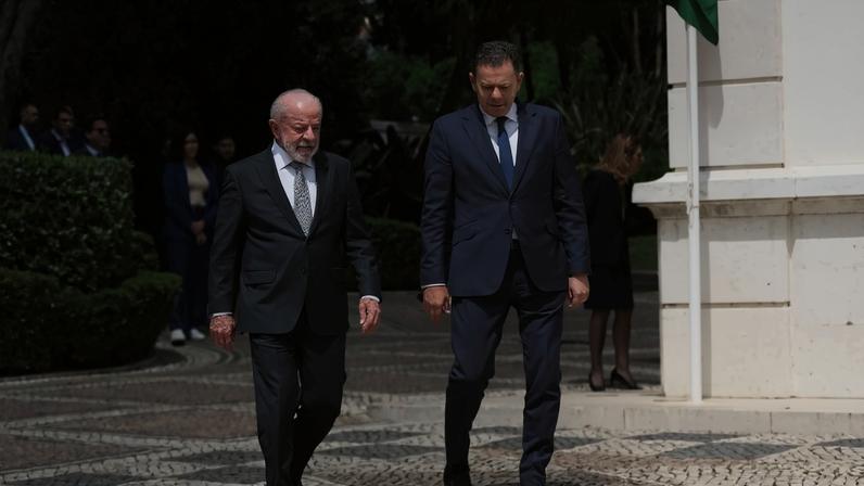 Presidente brasileiro encerra visita a Portugal com balanço positivo