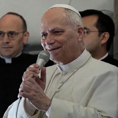 Papa critica a colonização dos recursos minerais da África na Guiné Equatorial