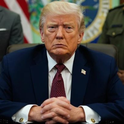 Trump diz que Teerã está em colapso financeiro com bloqueio de Ormuz