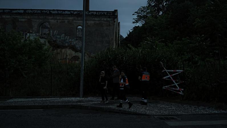 Filho salva a mãe de incêndio em fábrica abandonada em Coimbra