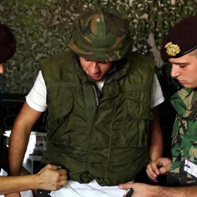 7700 jovens alegam religião para evitar o serviço militar