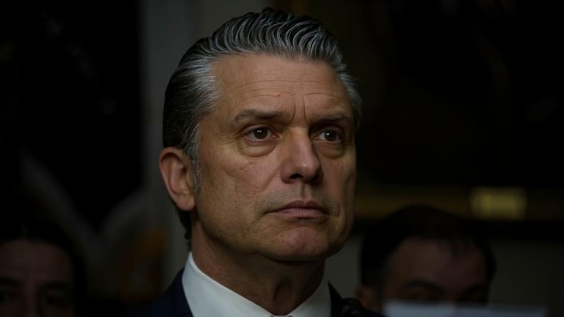 Hegseth regressa ao Congresso após conflito no Médio Oriente; democratas criticam