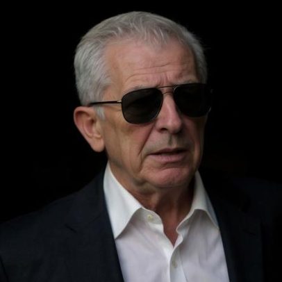 Ex-magistrado envolvido em esquema ilegal prometia arranjar mulheres do Brasil