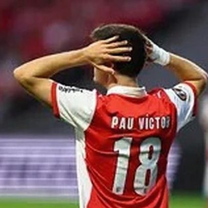 Pau Victor agradece apoio dos adeptos em Braga, que levantaram a equipa