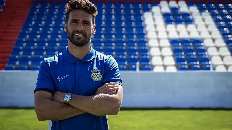 Sergi Gómez brilha nos relvados ao tirar curso de psicologia