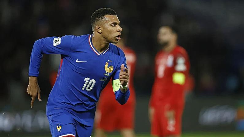 Mbappé recorda insultos racistas de 2021: férias e sensação de morto-vivo