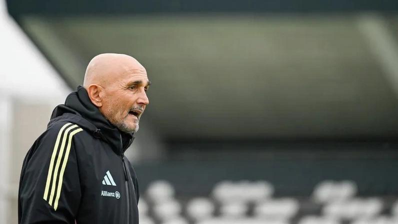 Treinador Luciano Spalletti renova com a Juventus até 2028