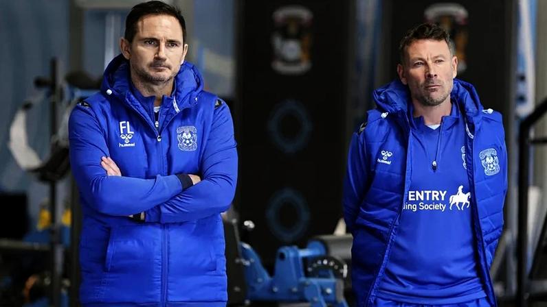 Coventry retorna à Premier League 25 anos depois