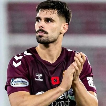 Cláudio Braga marca no empate do Hearts