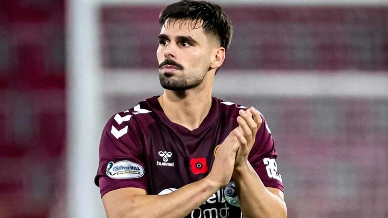 Cláudio Braga marca no empate do Hearts