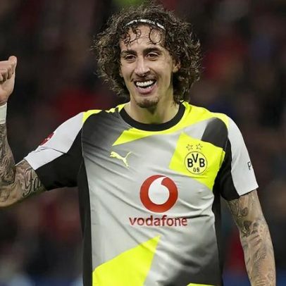 Fábio Silva vê início no Dortmund como promissor