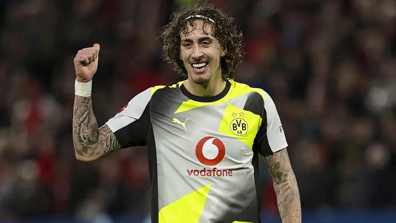 Fábio Silva e a primeira época no Dortmund: «Acho que estou a fazer um bom trabalho»