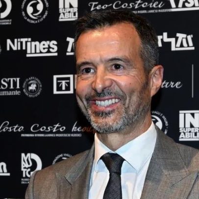 Jorge Mendes recomenda a Yamal seguir o exemplo de Cristiano Ronaldo