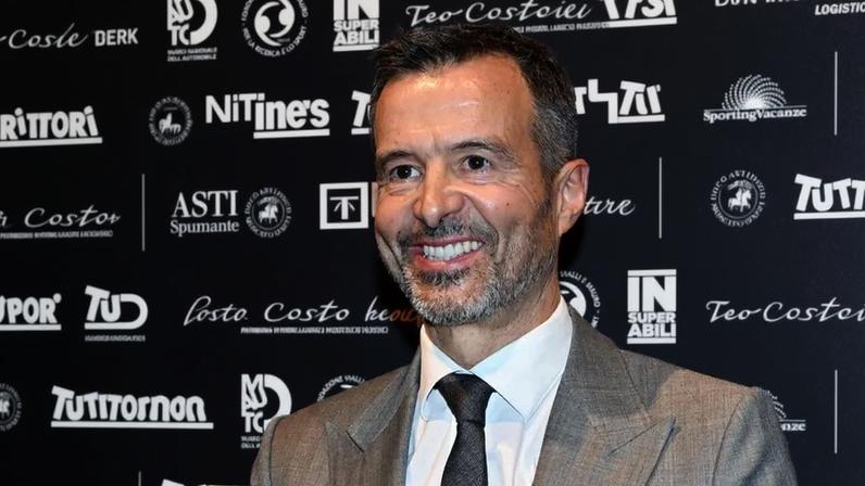 Jorge Mendes recomenda a Yamal seguir o exemplo de Cristiano Ronaldo