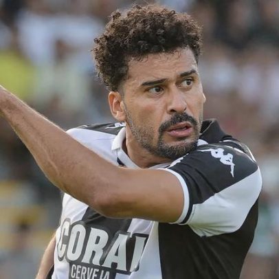 Léo Santos e Matheus Dias voltam ao onze em Tondela
