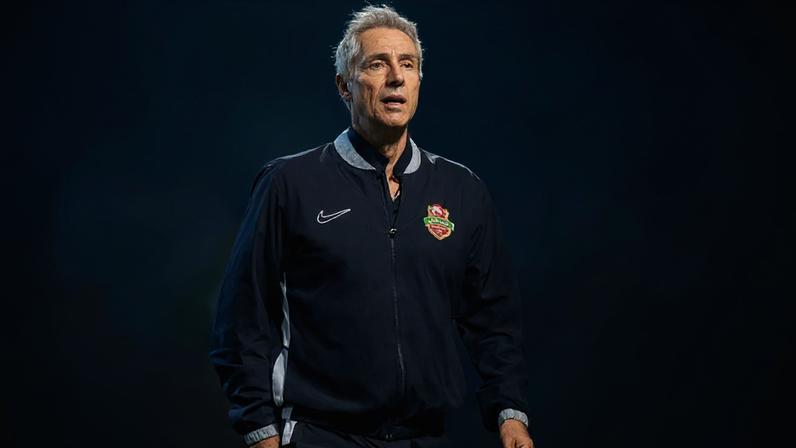 Shabab Al Ahli, de Paulo Sousa, vence na Champions Asiática