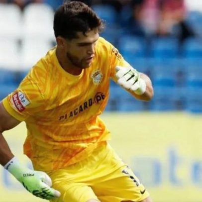 André Gomes deve reassumir baliza do Casa Pia