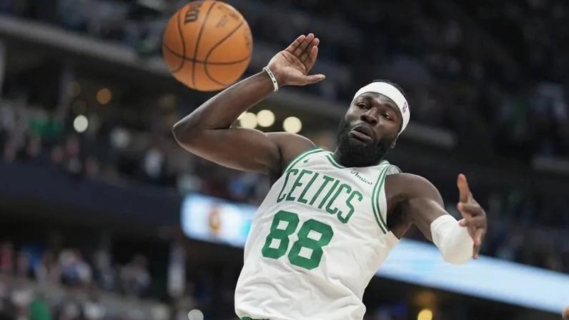 Neemias Queta mira prémios da NBA e colegas já o apoiam