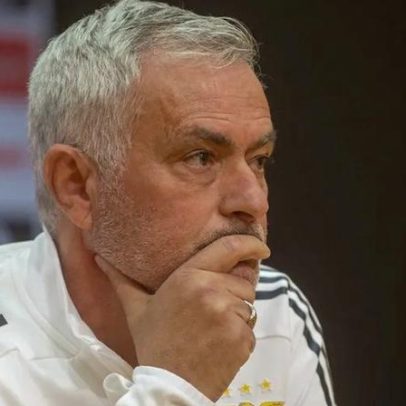 Conferência em direto de Mourinho antevê jogo contra o Casa Pia