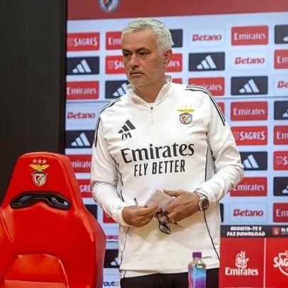 Mourinho reage a elogios de Hjulmand e comenta arbitragem após Santa Clara