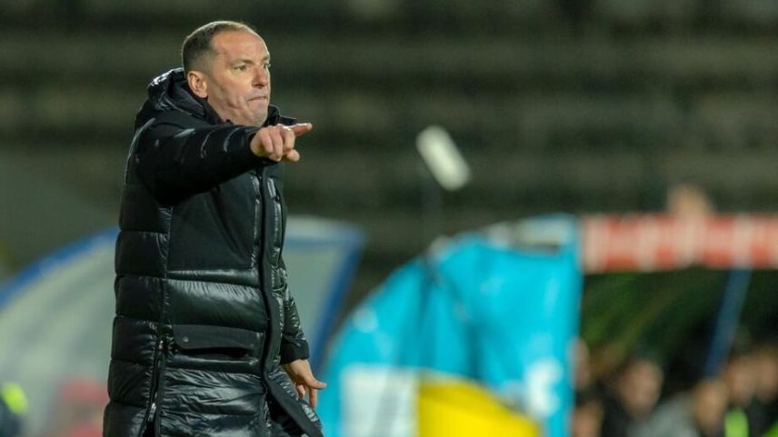 Petit, treinador do Santa Clara