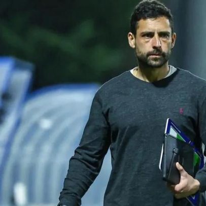 Nuno Braga enfrenta Fábio Pereira: não permitirá que treinador subjogue o clube