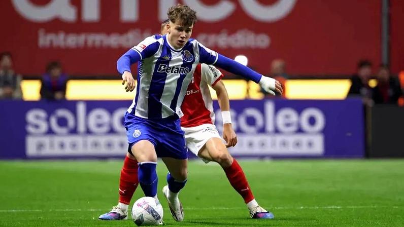 Francesco Farioli convoca 22 jogadores para o Estoril