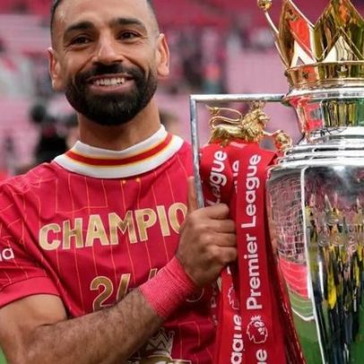 Arne Slot elogia Salah e o jogador deixa o clube como lenda