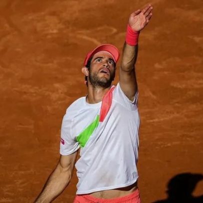 Nuno Borges afastado na estreia em Bucareste