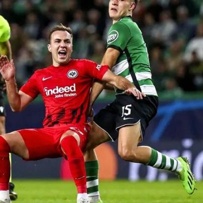 Mario Götze renova com o Eintracht Frankfurt até 2028