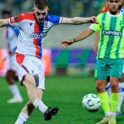 Crystal Palace coloca preço a Adam Wharton