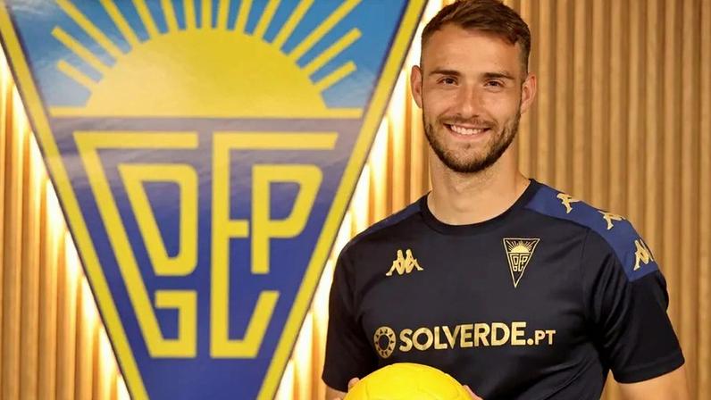 Ferro: sentia dor sempre que jogava