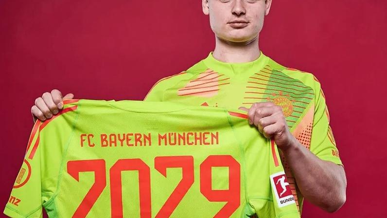 Jonas Urbig feliz no Bayern após decisão ousada de mudar-se