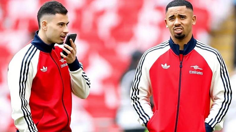 Gabriel Jesus escolhe Martinelli como melhor jogador do Arsenal