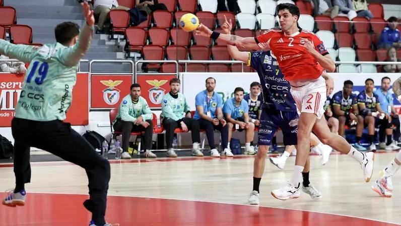 Benfica vence CD Póvoa por 1-0 e garante meias-finais da Taça de Portugal