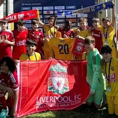 Diogo Jota homenageado pelo Gondomar e pelo Liverpool