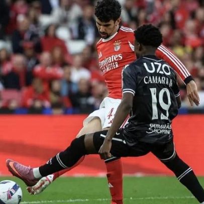 Tomás Araújo fica disponível para o dérbi após quinto amarelo