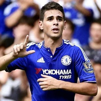 Oscar anuncia a retirada dos relvados