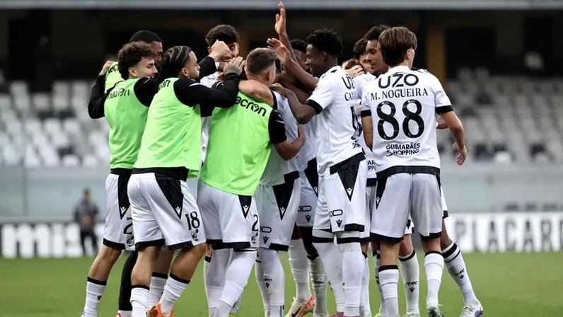 Gil Lameiras colhe frutos da promoção de jogadores no V. Guimarães