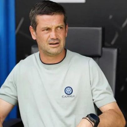 Chivu defende Bastoni: estava de muletas três dias antes de jogar pela Itália