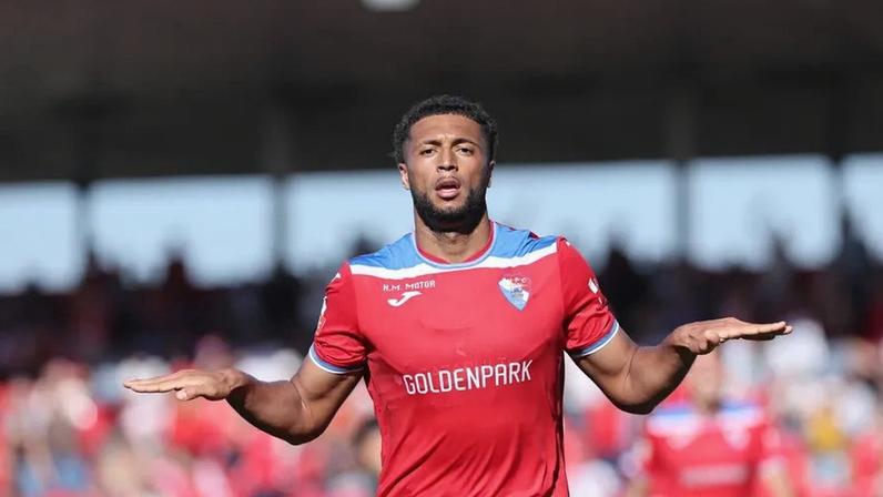 Gustavo Varela impulsiona a retoma de negociações após pausa internacional