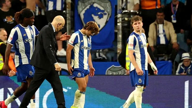 Rodrigo Mora teve apenas um espasmo na coxa direita